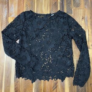Floral Embroidered Long Sleeve Top